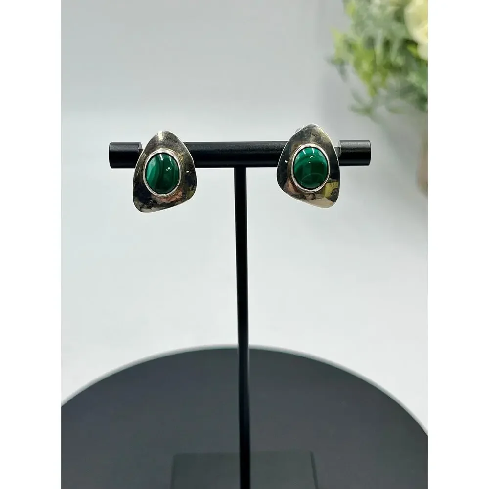 Sterling Silver Vintage Bezel Vibrant Green Malachite Cabochon Clip‎ On Earrings